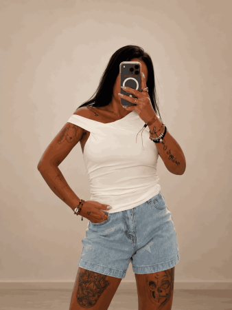 Short Sabrina